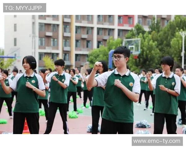 银河足球队崛起之路星光闪耀展现青春风采与团队精神